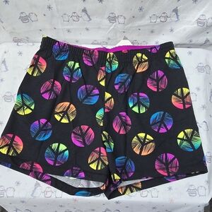 Faded Glory black & multi-coloured peace sign shorts. Size 14-16